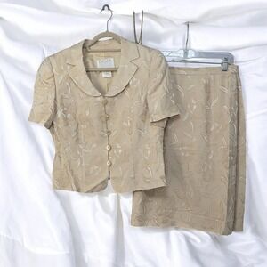 Escada Couture Floral Brocade Skirt Suit Set Short Sleeve Blazer Woman 40 (7 US)